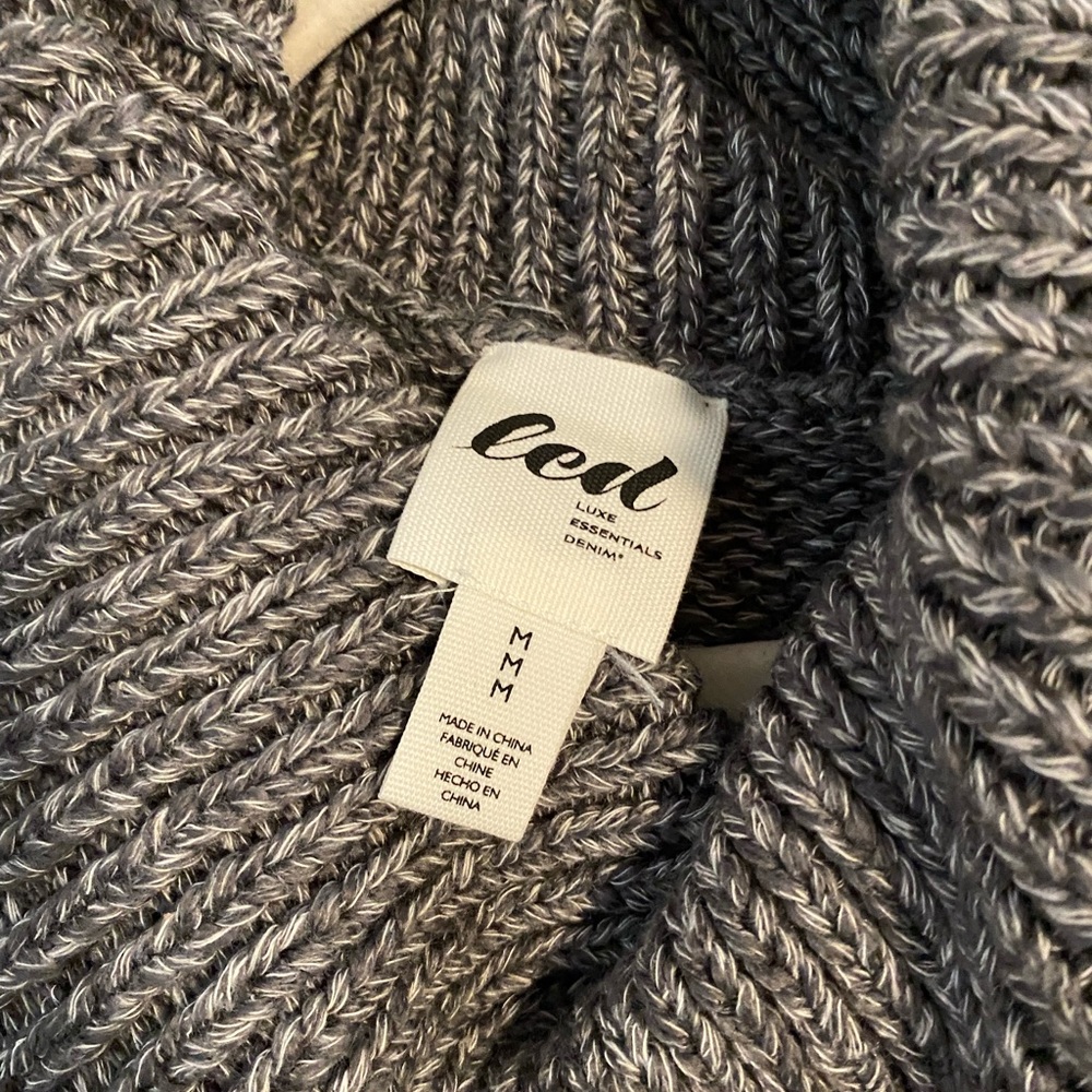LED/motherhood maternity sweater